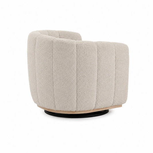 Poltrona girevole in tessuto bouclé con base in legno